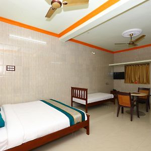 Oyo 9992 Panoramic Sea Resort
